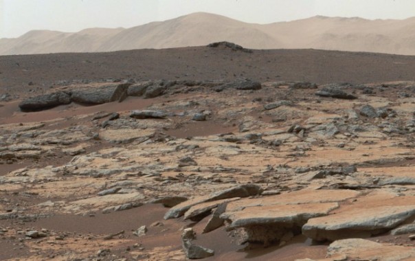 6 view Gale crater